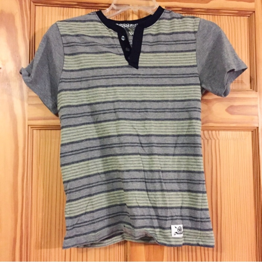 ⭐️ Used boys Shaun White polo shirt.